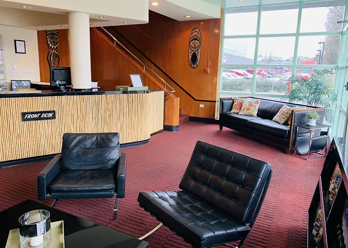 Hotel At The Waldorf